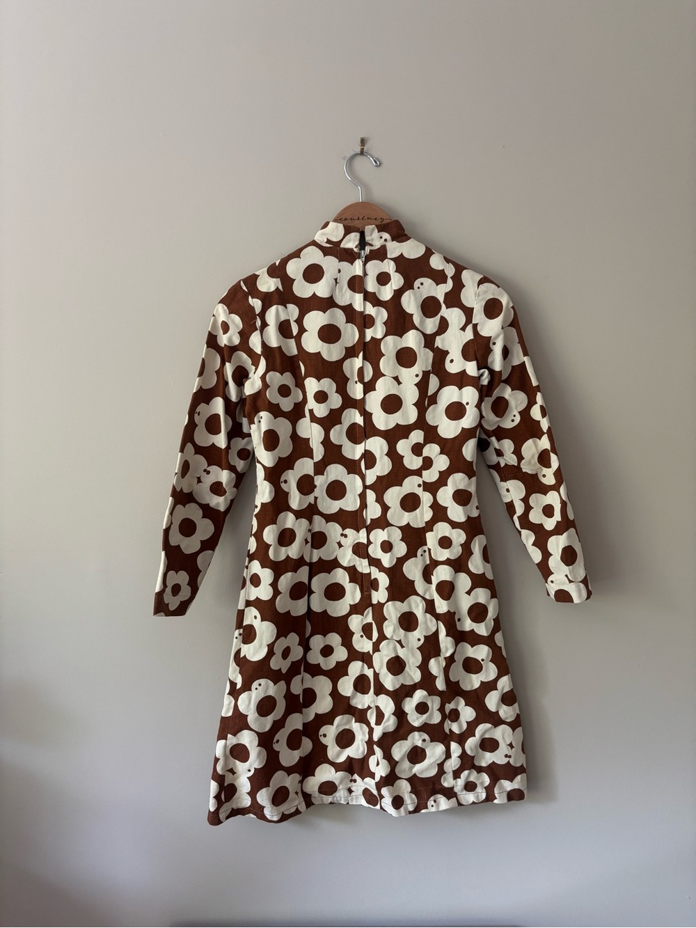 Vintage Mod Floral Dress - Picture 3 of 14